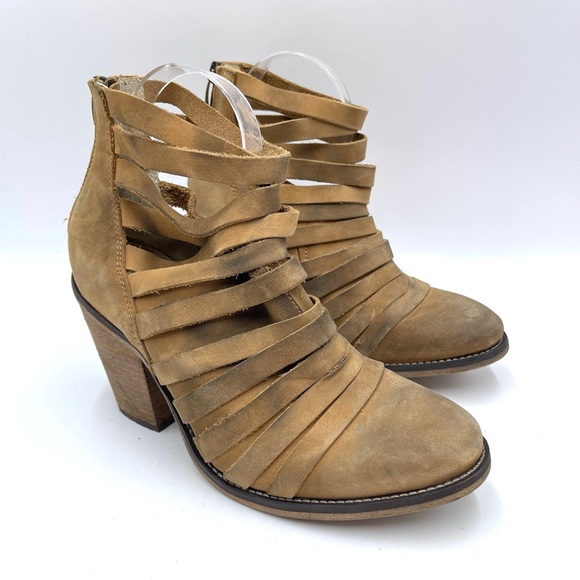 Free People Shoes - Free People Hybrid tan suede strappy boots size 37/7